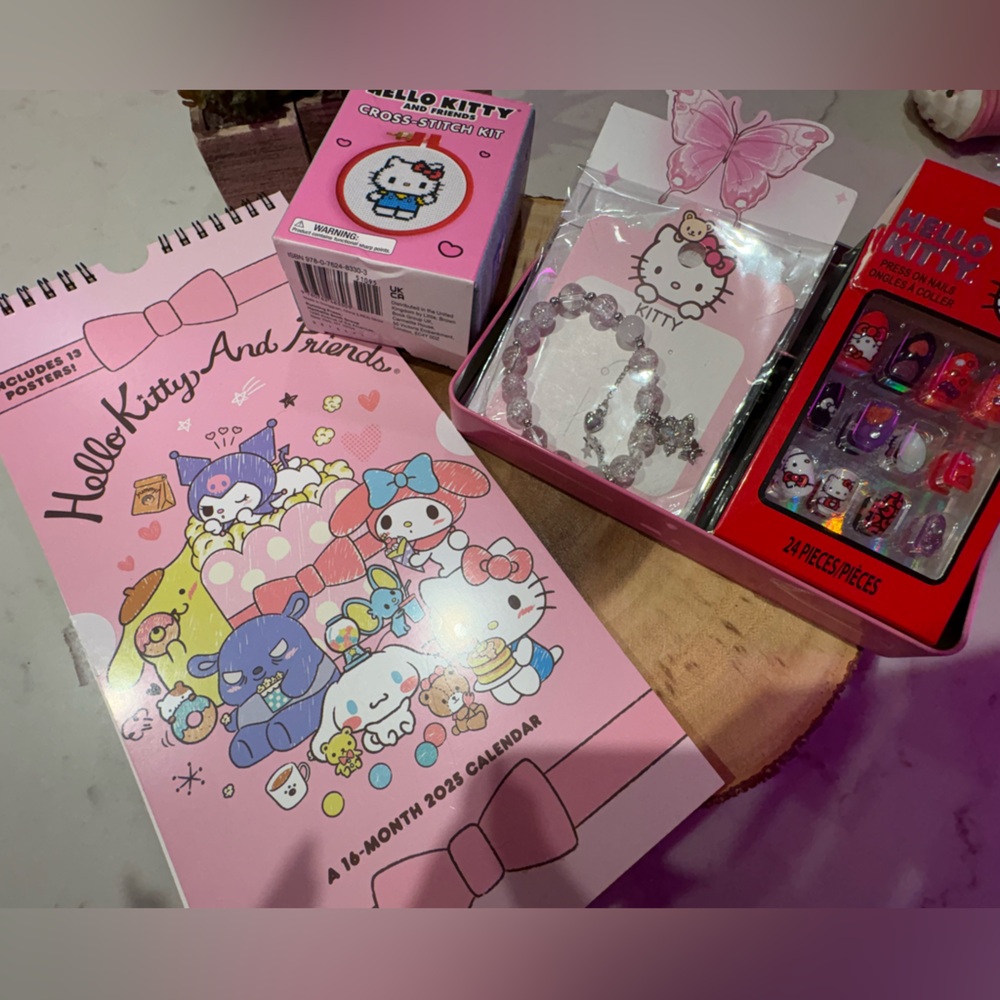 Hello Kitty Pink Jewelry Set/Nail Bundle 💖